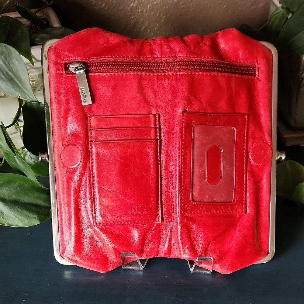 HOBO Lauren Leather Double Frame Clutch with Silver-Tone Hardware - Picture 5 of 16